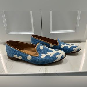 Stubbs & Wootton loafers. Blue/white coral design. Lightweight fabric. Size 9.